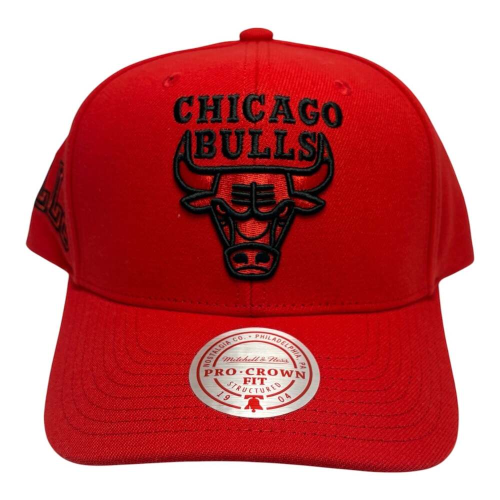 Mitchell & Ness Chicago Bulls NBA Pro Crown Structured Snapback Hat